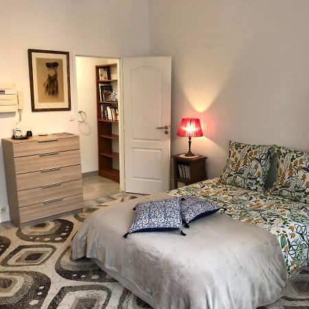 Villa Camelia Quartier Thermal Grand Studio Au Calme Vichy Bagian luar foto